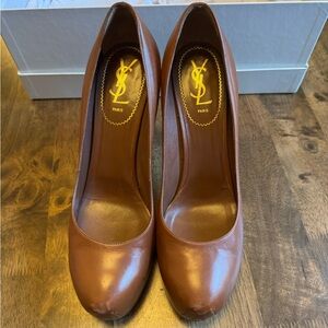 Yves Saint Laurent Brown Leather Heels